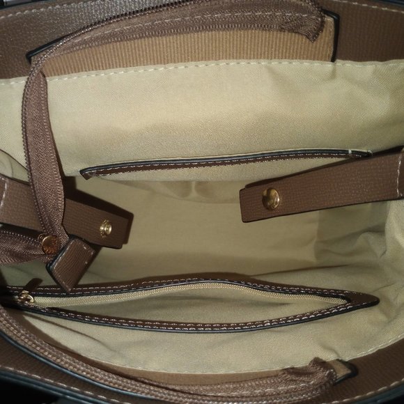 AR New York 2 in 1 Khaki Bag (Arm & Back Strap) Vegan Leather - Picture 5 of 6